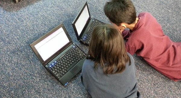 未成年人模仿短视频受伤：谁之错？ - 俄罗斯卫星通讯社