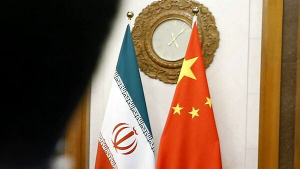 中国国旗和伊朗国旗 - 俄罗斯卫星通讯社