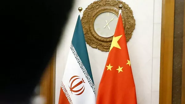 中国国旗和伊朗国旗 - 俄罗斯卫星通讯社