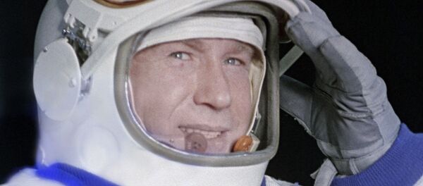 “太空行走第一人”阿列克谢·列昂诺夫去世 - 俄罗斯卫星通讯社