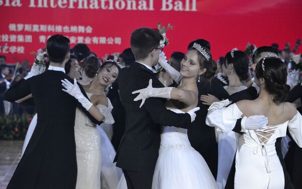 首届中俄国际舞会在北京举行 - 俄罗斯卫星通讯社