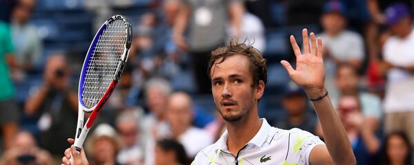 俄网球选手梅德韦杰夫在上海网球大师赛上获胜 - 俄罗斯卫星通讯社