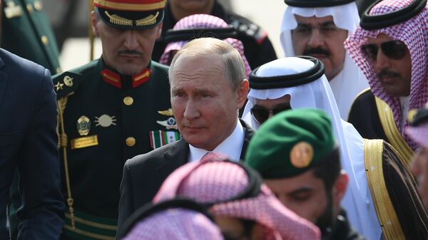 沙特國王及王儲在利雅得皇宮門口迎接普京 - 俄羅斯衛星通訊社