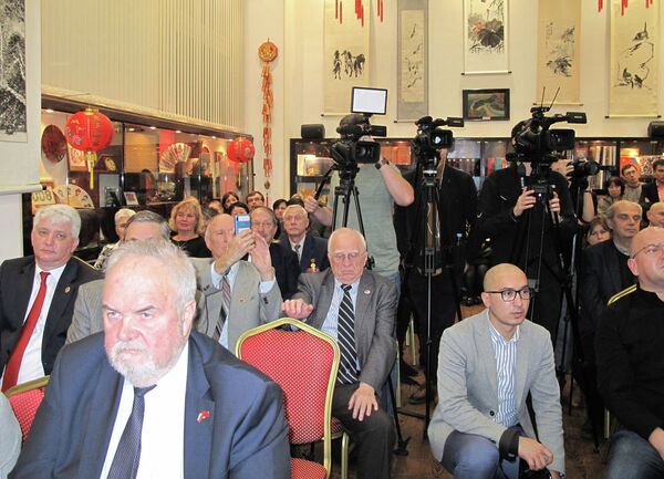 俄羅斯科學院遠東研究所見面會上的與會者。 - 俄羅斯衛星通訊社