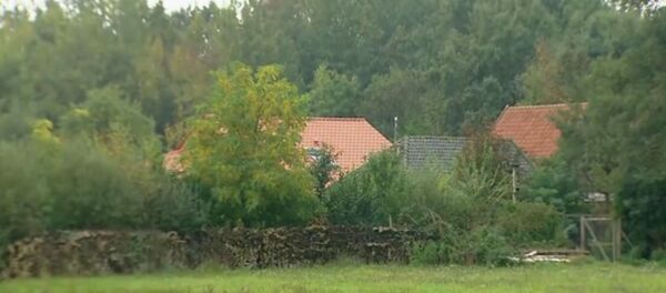 荷蘭一家庭在地下室生活9年 等待世界末日 - 俄羅斯衛星通訊社