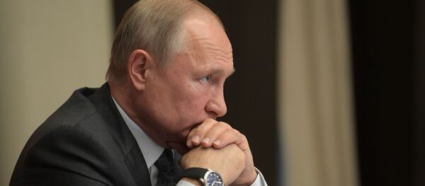 16 октября 2019. Президент РФ Владимир Путин проводит совещание по вопросам ликвидации последствий паводков в Иркутской области и на Дальнем Востоке. 16 октября 2019. Президент РФ Владимир Путин проводит совещание по вопросам ликвидации последствий паводков в Иркутской области и на Дальнем Востоке. - 俄罗斯卫星通讯社