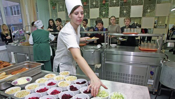 俄总理命令公共餐饮业和度假村暂停运营 - 俄罗斯卫星通讯社