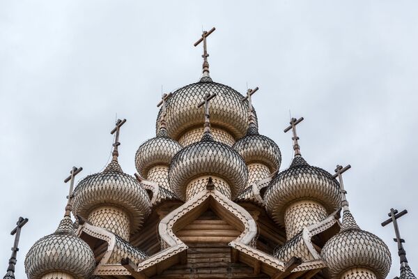 扎奧涅加的秋天：寧靜的木制教堂和湖泊 - 俄羅斯衛星通訊社