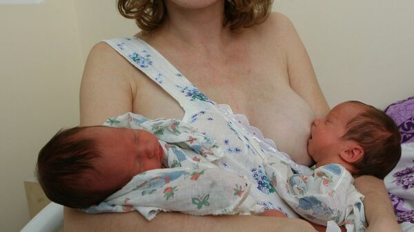 俄新生儿科专家：6月以下婴儿应纯母乳喂养 - 俄罗斯卫星通讯社