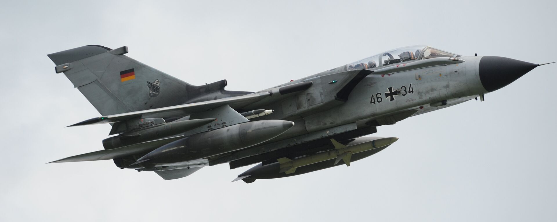 Picture taken on June 22, 2010 shows a Tornado fighter bomber of the German armed forces Bundeswehr during an exercise near Messstetten, southern Germany. - 俄羅斯衛星通訊社, 1920, 19.10.2019