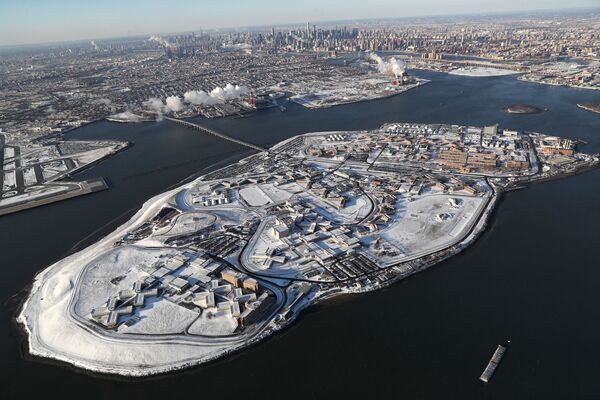 紐約布朗克斯區白雪覆蓋的賴克斯島監獄 - 俄羅斯衛星通訊社