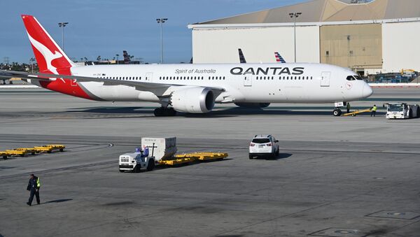 Лайнер Boeing 787-9 австралийской авиакомпании Qantas - 俄羅斯衛星通訊社
