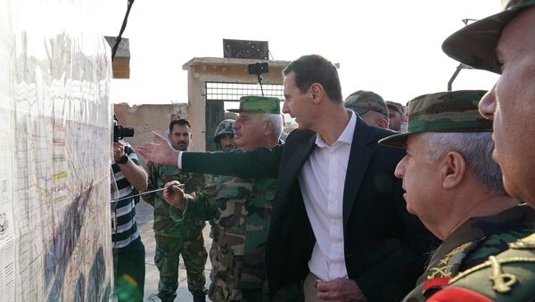  Президент Сирии Башар Асад во время встречи с военными  - 俄羅斯衛星通訊社