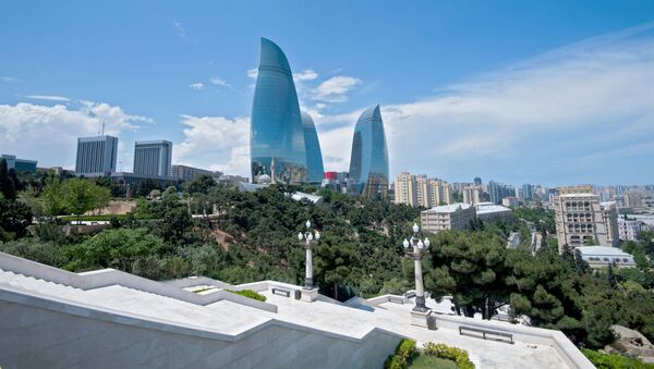 Здание парламента Азербайджана и Пламенные башни в Баку - 俄羅斯衛星通訊社
