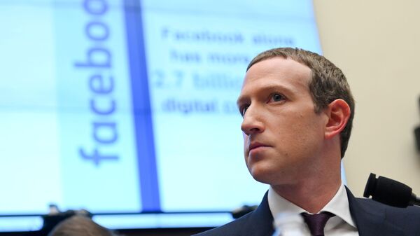 脸书崩盘 市值蒸发2000亿美元 - 俄罗斯卫星通讯社