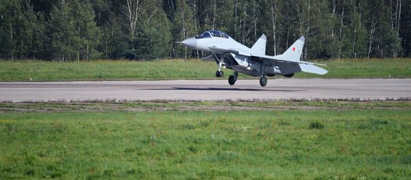 Самолет МиГ-29 на репетиции авиашоу, которое пройдет в рамках МАКС-2019 Самолет МиГ-29 на репетиции авиашоу, которое пройдет в рамках МАКС-2019 - 俄羅斯衛星通訊社
