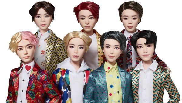 Куклы участников группы BTS - 俄羅斯衛星通訊社