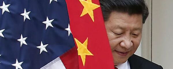 Си Цзиньпин на фоне китайского и американского флагов Си Цзиньпин на фоне китайского и американского флагов - 俄罗斯卫星通讯社