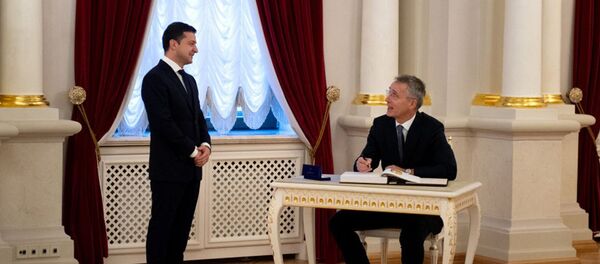 Президент Украины Владимир Зеленский и Генеральный секретарь НАТО Президент Украины Владимир Зеленский и Генеральный секретарь НАТО - 俄罗斯卫星通讯社