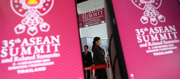 Подготовка к 35-му саммиту Ассоциации государств Юго-Восточной Азии (АСЕАН) в Бангкоке Подготовка к 35-му саммиту Ассоциации государств Юго-Восточной Азии (АСЕАН) в Бангкоке - 俄罗斯卫星通讯社