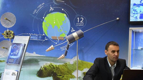 Спутниковая система Гонец, представленная на стенде госкорпорации Роскосмос. - 俄羅斯衛星通訊社