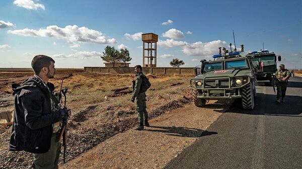 Российская военная полиция на северо-востоке Сирии - 俄羅斯衛星通訊社
