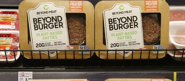 Котлеты из растительного мяса американского производителя Beyond Meat  - 俄羅斯衛星通訊社