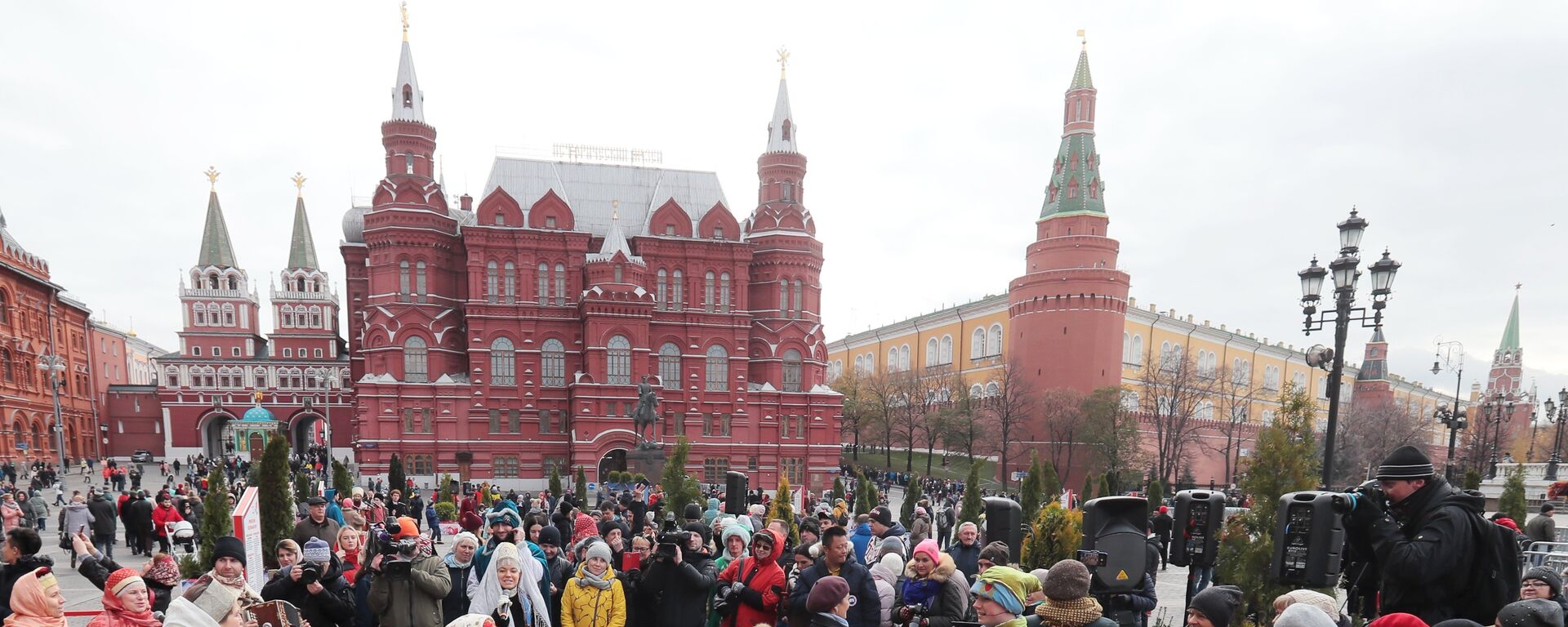 到2036年至少90%的俄公民應感受到不存在基於民族的歧視，對民族間關係持積極評價的俄公民人數應達到85%以上 - 俄羅斯衛星通訊社, 1920, 26.11.2025