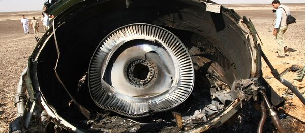 Обломки на месте крушения российского самолета Airbus A321 в Египте - 俄罗斯卫星通讯社