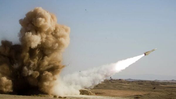 Запуск ракеты во время военных учений в Иране - 俄羅斯衛星通訊社