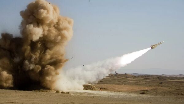 Запуск ракеты во время военных учений в Иране - 俄羅斯衛星通訊社