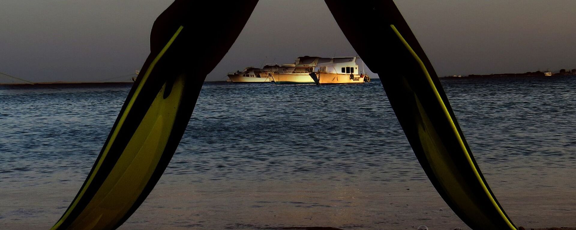 美國防部長稱打擊販毒船隻完全合法 - 俄羅斯衛星通訊社, 1920, 29.11.2025