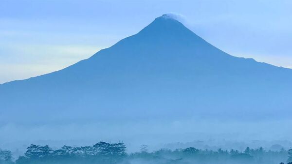 Вулкан Мерапи. Индонезия - 俄罗斯卫星通讯社