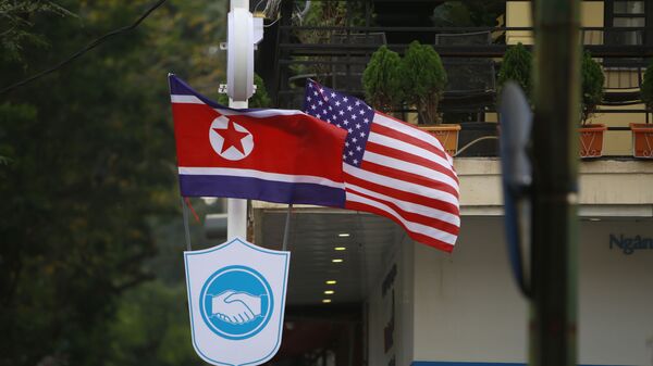 Флаги Северной Кореи и США  - 俄罗斯卫星通讯社