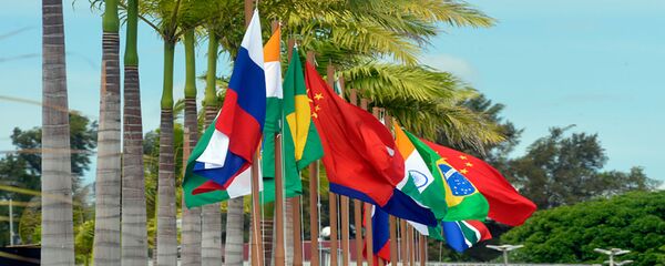 Флаги стран-участниц БРИКС Флаги стран-участниц БРИКС - 俄罗斯卫星通讯社