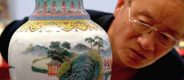 китайская ваза - 俄羅斯衛星通訊社