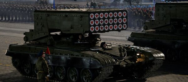 Тяжёлая огнемётная система залпового огня ТОС-1 «Буратино» - 俄羅斯衛星通訊社