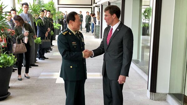 Министр обороны Китая Вэй Фэнхе на встрече с министром обороны США Марком Эспером - 俄羅斯衛星通訊社