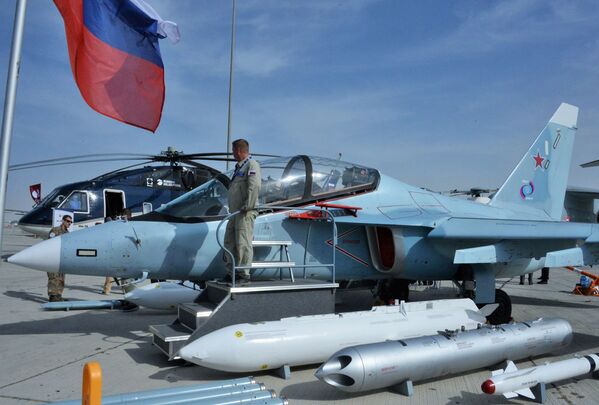 雅克-130战斗教练机在2019年迪拜航展 - 俄罗斯卫星通讯社