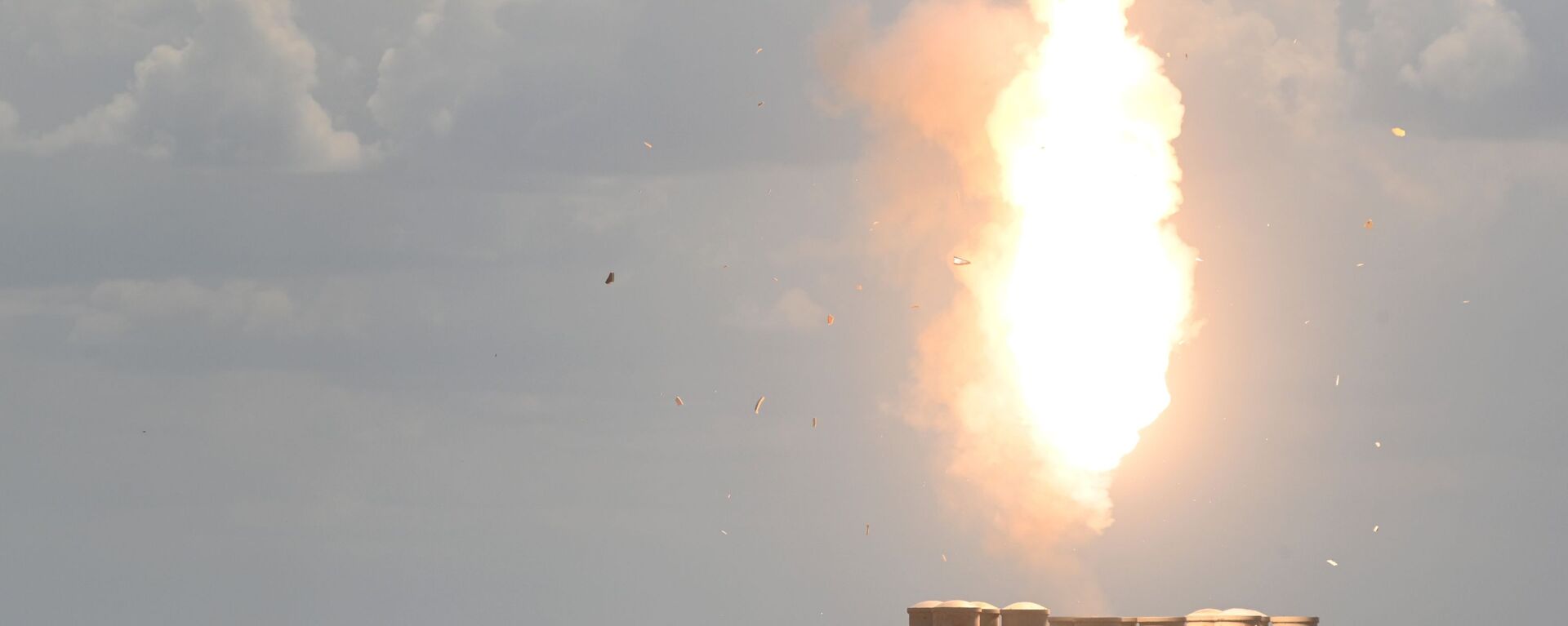 俄国防部：防空系统一夜间共击落296架乌克兰无人机 - 俄罗斯卫星通讯社, 1920, 28.05.2025