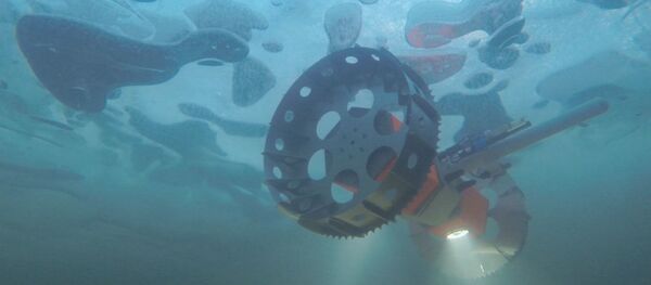 Подводный аппарат BRUIE проходит испытания в Антарктике Подводный аппарат BRUIE проходит испытания в Антарктике - 俄罗斯卫星通讯社