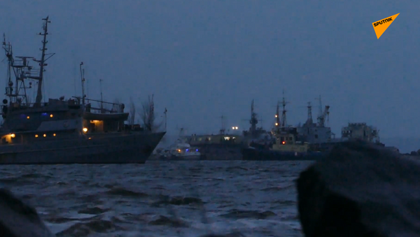3艘在俄羅斯被扣押的烏克蘭艦艇回到奧恰科夫港 - 俄羅斯衛星通訊社