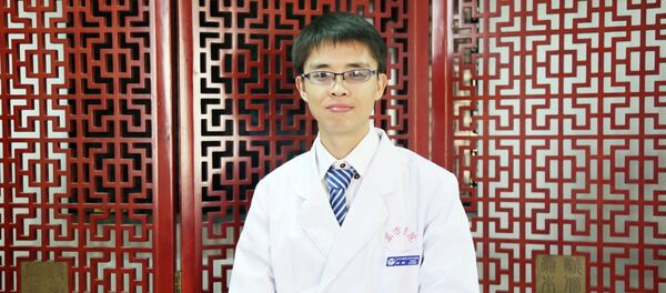 Китайцы в России. Врач китайской медицины Китайцы в России. Врач китайской медицины - 俄罗斯卫星通讯社