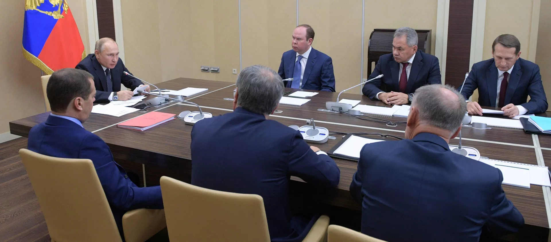 22 ноября 2019. Президент РФ Владимир Путин проводит совещание с постоянными членами Совета безопасности РФ  - 俄羅斯衛星通訊社, 1920, 01.08.2021