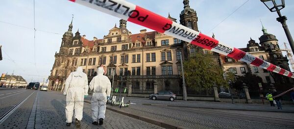 Полицейские у дворца Зеленый свод в Дрездене Полицейские у дворца Зеленый свод в Дрездене - 俄罗斯卫星通讯社