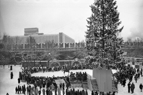 Новогодняя елка в Московском Кремле, 1968 год - 俄羅斯衛星通訊社