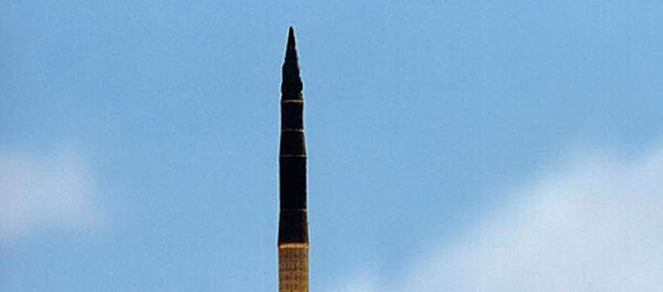 Ракета «Тополь» поразила цель на полигоне в Казахстане - 俄罗斯卫星通讯社