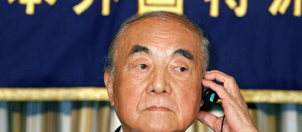 Ясухиро Накасонэ  - 俄羅斯衛星通訊社