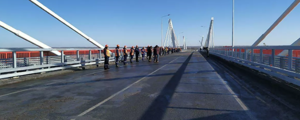 俄中布拉戈维申斯克-黑河界河公路大桥俄方段全部竣工 预计明年春季开通 - 俄罗斯卫星通讯社