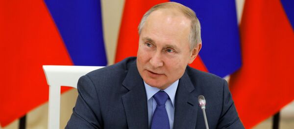 Президент РФ Владимир Путин на заседании Совета при президенте РФ по межнациональным отношениям в Нальчике - 俄罗斯卫星通讯社